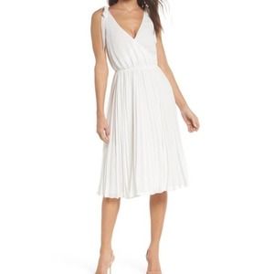 ALI & JAY Left Bank Pleated Dress White NWT Sze M